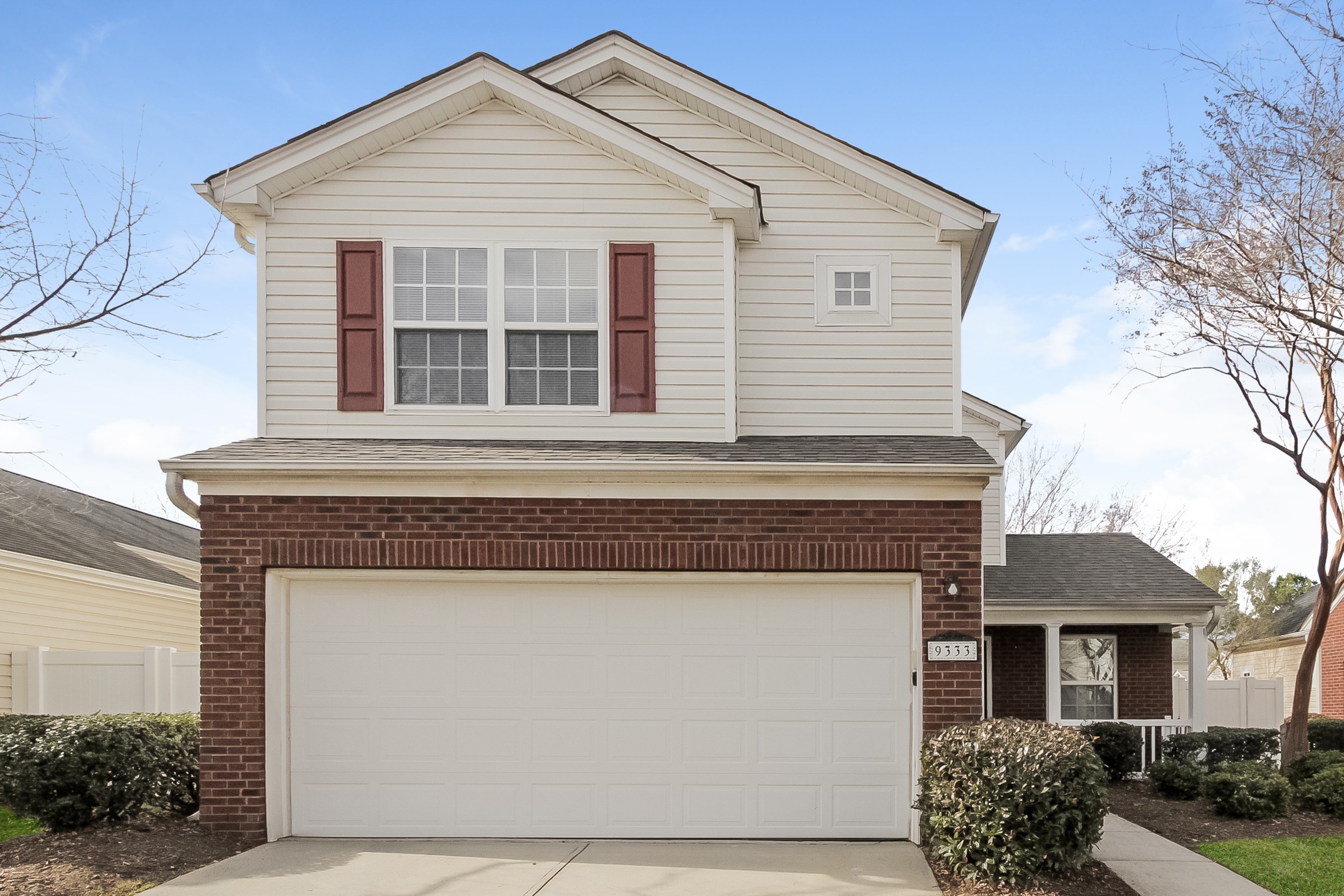 9333 Meadowmont View Dr Charlotte, NC 28269